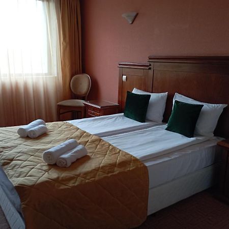 Hotel Bolyari Велико-Тырново Экстерьер фото