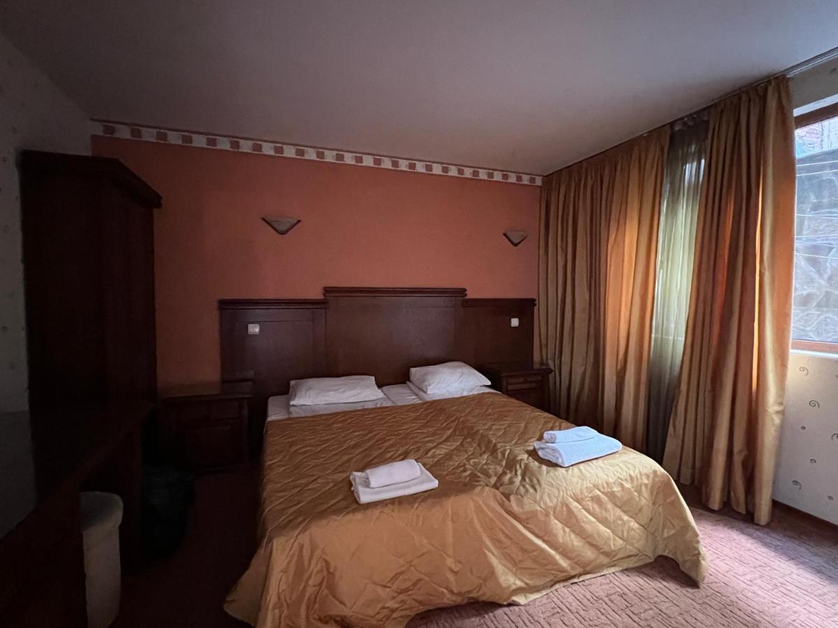Hotel Bolyari Велико-Тырново Экстерьер фото