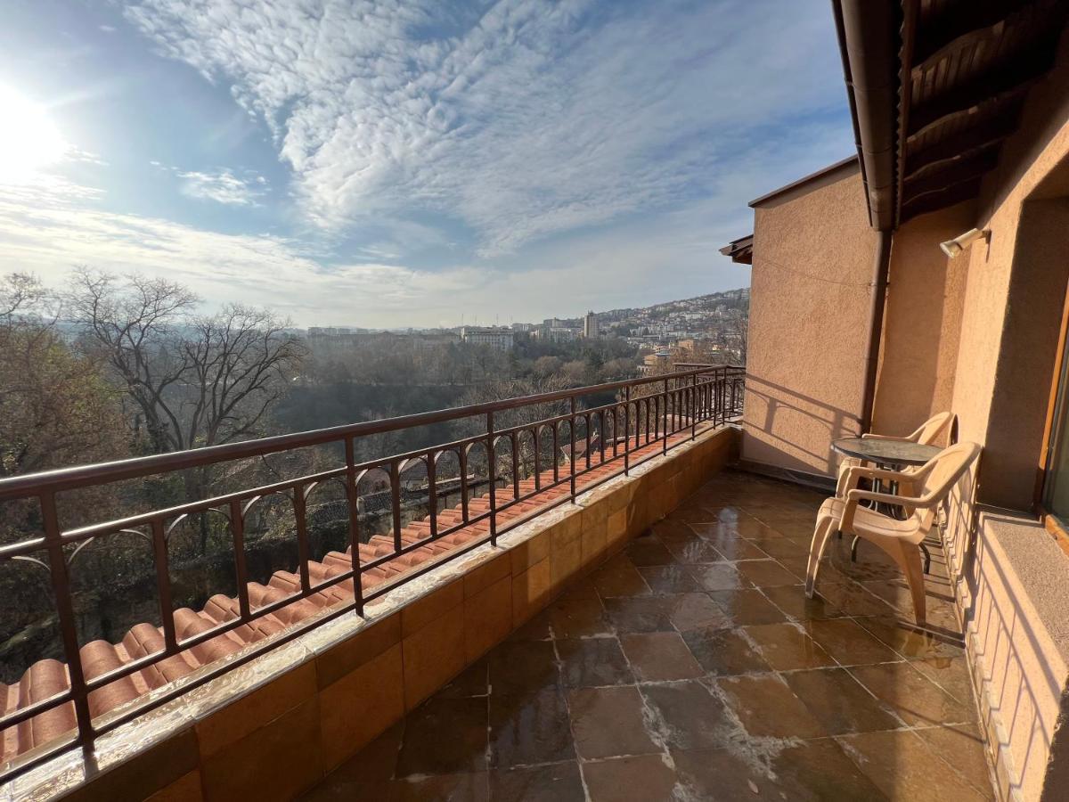 Hotel Bolyari Велико-Тырново Экстерьер фото