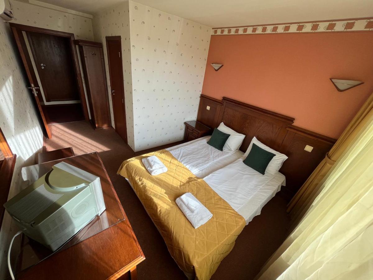 Hotel Bolyari Велико-Тырново Экстерьер фото