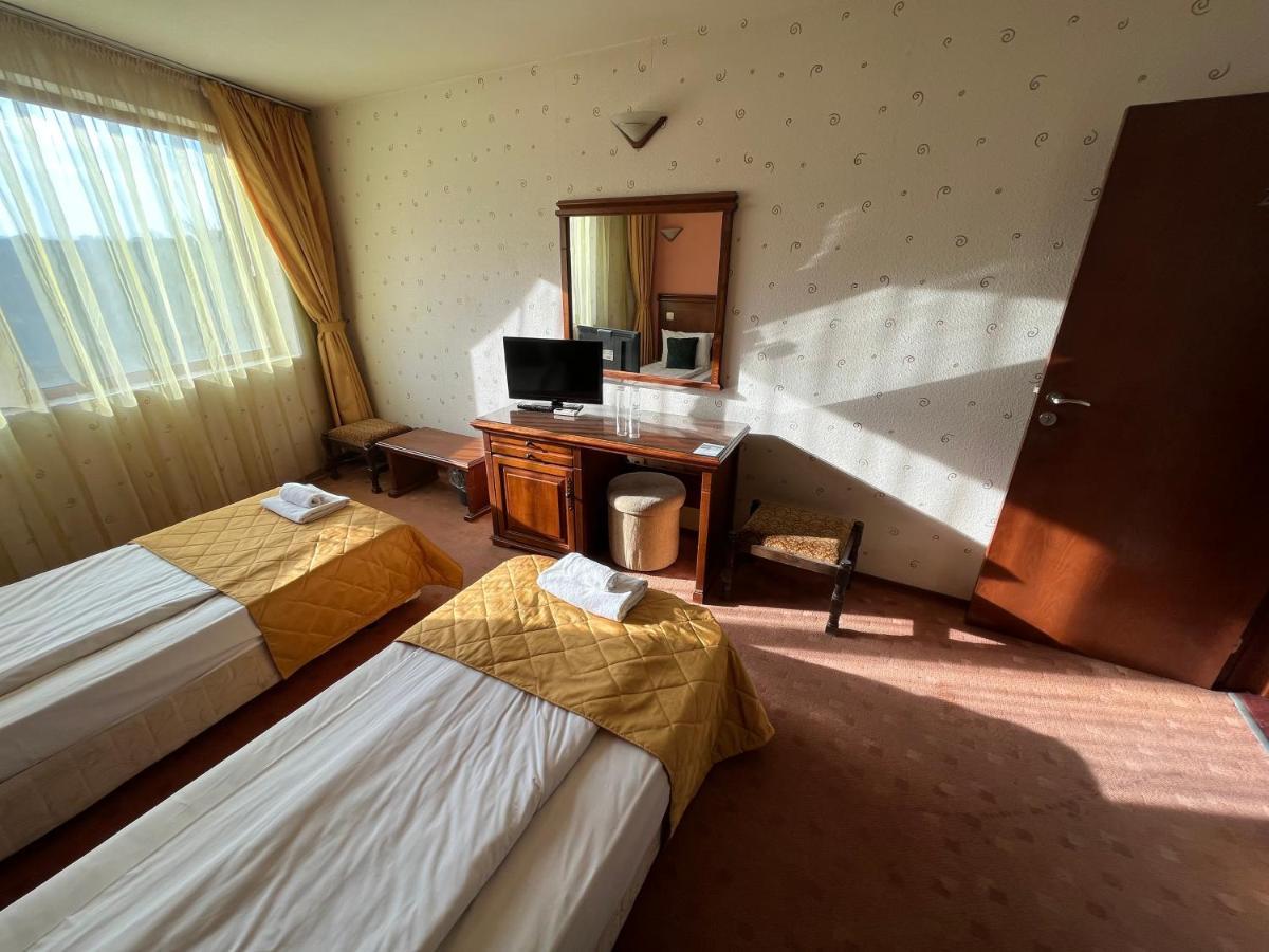Hotel Bolyari Велико-Тырново Экстерьер фото