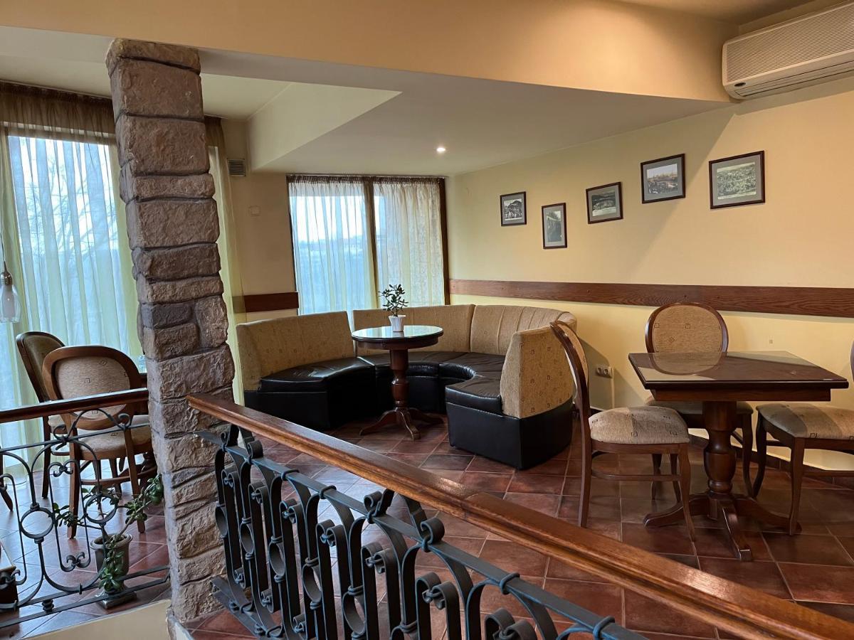 Hotel Bolyari Велико-Тырново Экстерьер фото